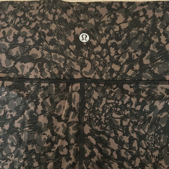 LULULEMON WUNDER UNDER HIGH-RISE TIGHT *FULL-ON LUXTREME 28" - Picture 3 of 4